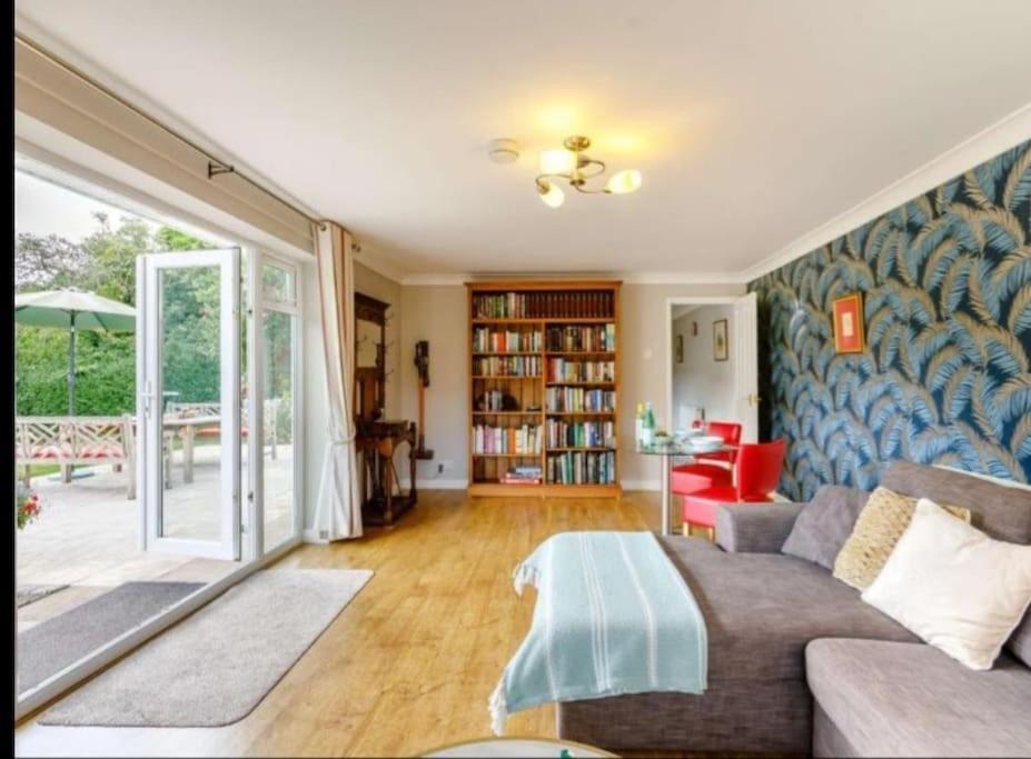 The Nook Located In A Beautiful Garden Setting With Parking Villa Stratford-upon-Avon Eksteriør bilde
